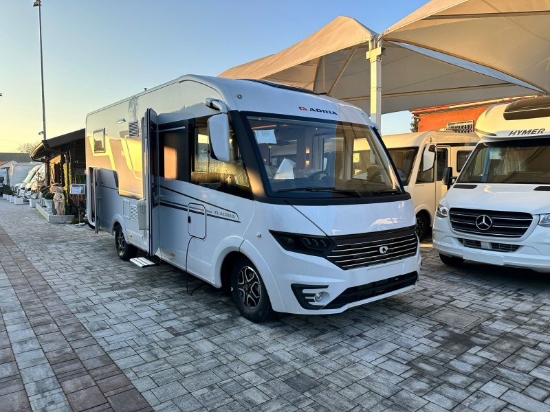 ADRIA SONIC PLUS 700 SL (CAMBIO AUTOMATICO)