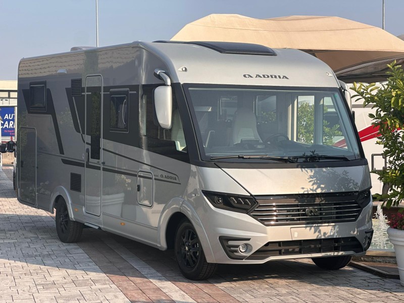 ADRIA  SONIC SUPREME 700 DL