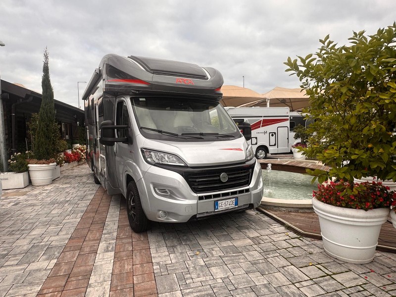 ARCA EUROPA P 745 GLC usato